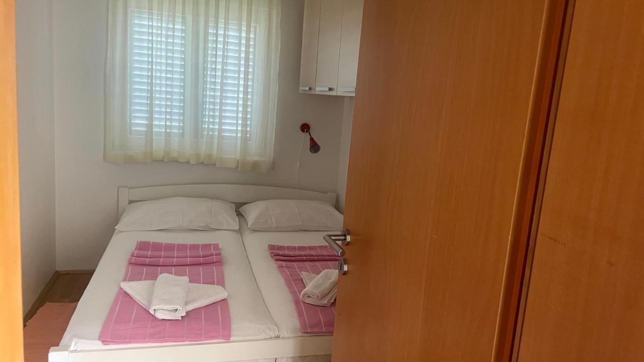 Apartment Adriana Povljana Exterior foto